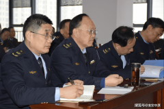 正在市委市、市局的顽强